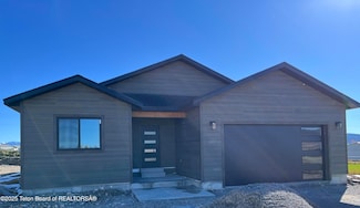 137 Little Greys Loop, Etna, WY 83118
