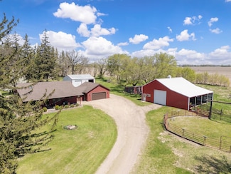 23520 902nd Ave, Austin, MN 55912