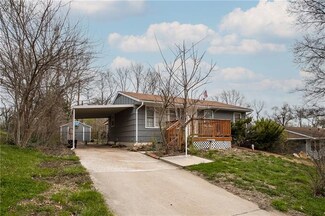 7906 E 48th St, Kansas City, MO 64129
