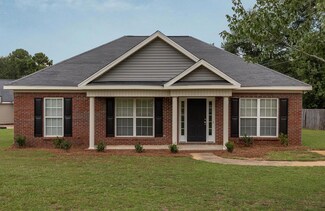 15 Caravan Ln, Kinsey, AL 36303