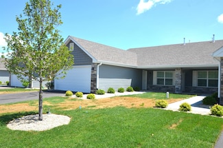 4483 Squaw Valley Dr, Loves Park, IL 61111