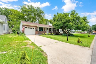 15 Orchard Ln, Huntington, IN 46750