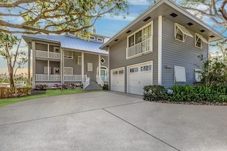3924 Riverview Blvd, Bradenton, FL 34209