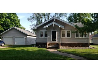 321 1st St NE, Hayfield, MN 55940