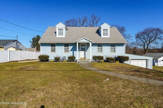 1 Marlyn Dr, Latham, NY 12110