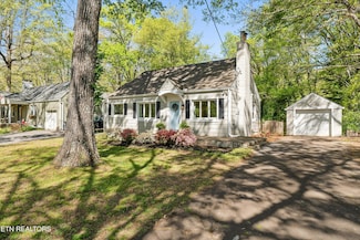 4307 Fulton Dr, Knoxville, TN 37918