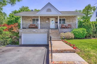 138-140 Woodside Ave, Harrison, NY 10604