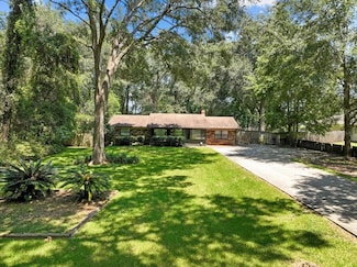 16102 NW 118th Place, Alachua, FL 32615