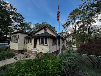 21 Point Breeze Ave, Clementon, NJ 08021