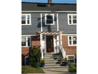 145 Butler Ave Unit east, Providence, RI 02906