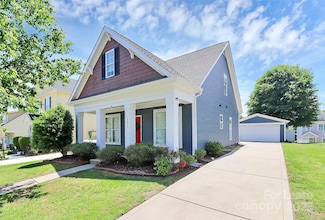 2035 Golden Ridge Ln, Charlotte, NC 28208