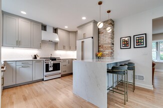 910 Columbia Rd, Madison, WI 53705