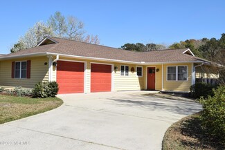 102 Cedar Tree Ln SW, Calabash, NC 28467