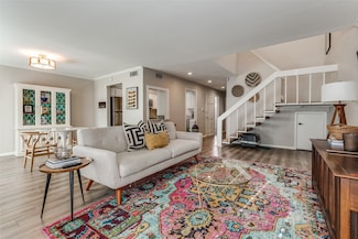 9848 Smokefeather Ln, Dallas, TX 75243