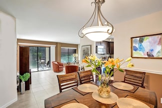 5040 Rose Hill Dr Unit 101, Boynton Beach, FL 33437