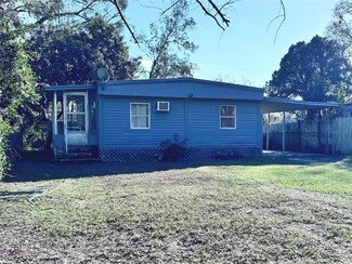 38142 Palm Grove Dr, Zephyrhills, FL 33542