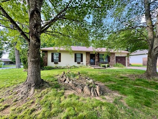 701 Barracuda Dr, Nixa, MO 65714
