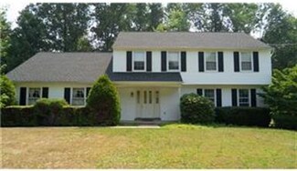 15 Woodland Dr, Doylestown, PA 18901