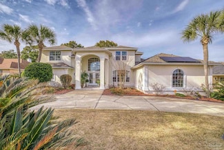 22 Bartlett Cir, Pensacola, FL 32505