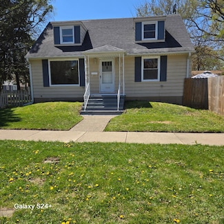 1600 N Ash St, Waukegan, IL 60085