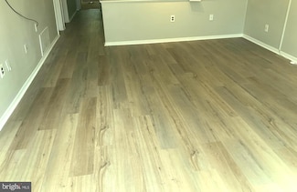 4 Overhill Rd, Upper Darby, PA 19082