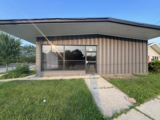 3021 Douglas Ave, Racine, WI 53402
