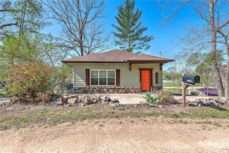 10093 Oklahoma Dr, Rogers, AR 72758