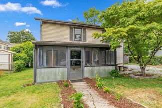 609 Edgewood Ave, Hendersonville, NC 28792
