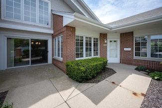 8707 Westlake Dr, Greendale, WI 53129