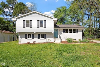 3713 Arrowwood Dr, Raleigh, NC 27604