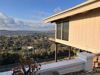 4742 Mount Helix Dr, La Mesa, CA 91941