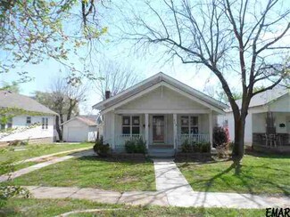 317 N 7th St, Ponca City, OK 74601