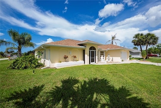 1 Sportsman Cir, Rotonda West, FL 33947