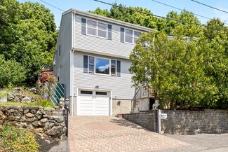 231 Pine Hill Cir, Waltham, MA 02451