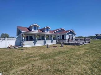 2210 Lola Ln, Au Gres, MI 48703