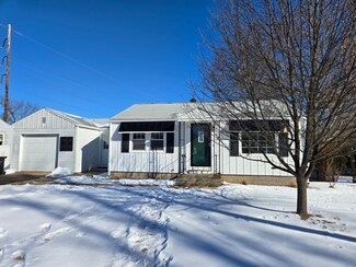 13 Laramee St, Chicopee, MA 01020