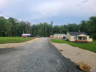 11078 Holly Berry Rd, Ashland, VA 23005