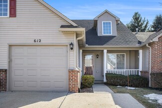 612 Woodberry Ln, Brighton, MI 48116