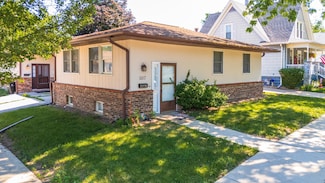 507 W Miller St, Bloomington, IL 61701
