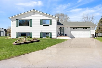 2900 16th Ave S, Moorhead, MN 56560