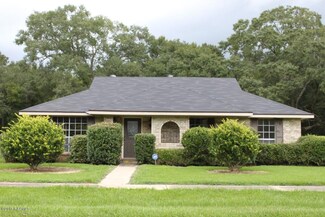 203 Terry Dr, Lafayette, LA 70501