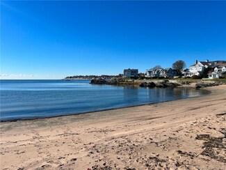 12 Blackall Rd Unit 2, Milford, CT 06460