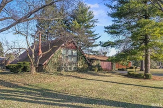 2447 N East Raintree Dr, New Castle, IN 47362
