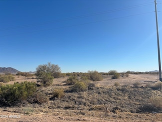 49XXX W Ivy Ln Unit 41, Tonopah, AZ 85354