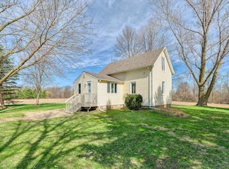 1120 County Rd W, Downing, WI 54734