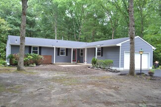 430 Locust St, Hammonton, NJ 08037
