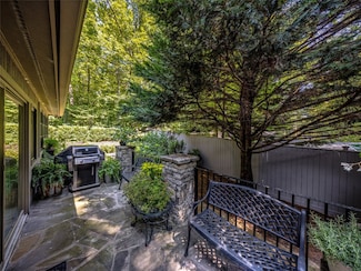 64 Toxaway Shores Unit 2, Lake Toxaway, NC 28747