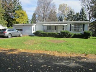 9 Holmes St, Nunda, NY 14517