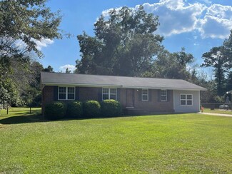 223 Pine Cir, Ellaville, GA 31806