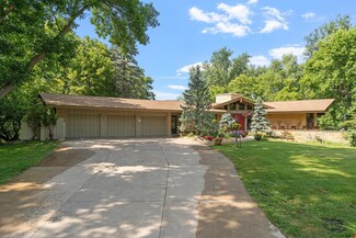 6800 Telemark Trail, Edina, MN 55436